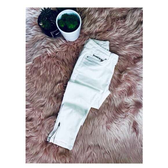 ZARA Vintage White Ankle Zip Denim Jeans - Picture 10 of 16